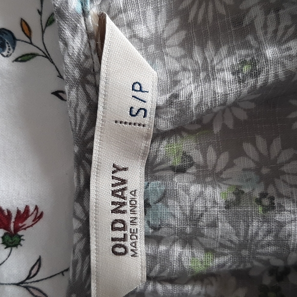 Ruffle Sleeve Top - Picture 5 of 6